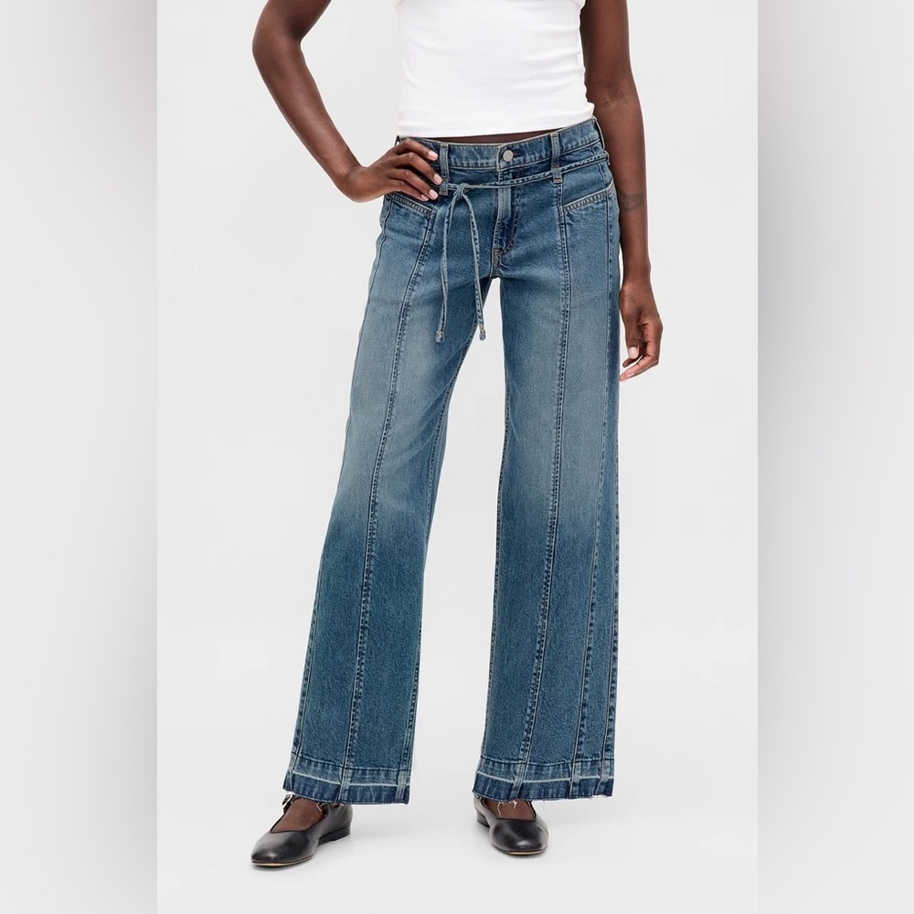 NWT! GAP Low Rise '90s Loose Jeans - Size 32/14 Regular 🩷